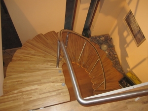 Metāldarbnīca 6.-Skaistas-kāpnes-300x225 Kāpnes 